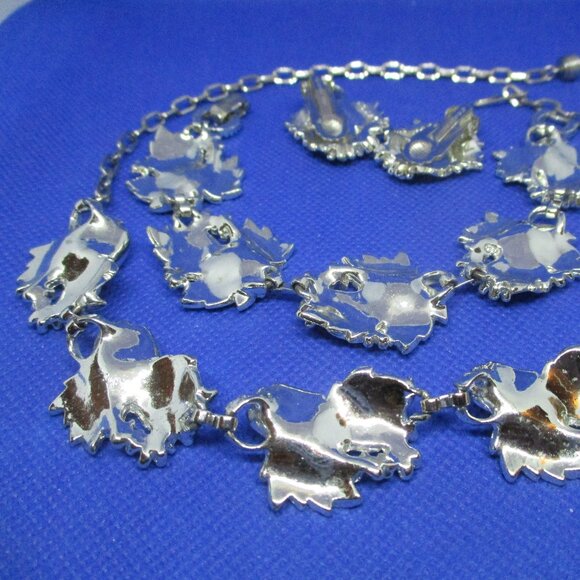 3 Piece Set SARAH COVENTRY Whispering Leaf Necklace 1967 White Enamel Grape Leaf - Picture 14 of 15